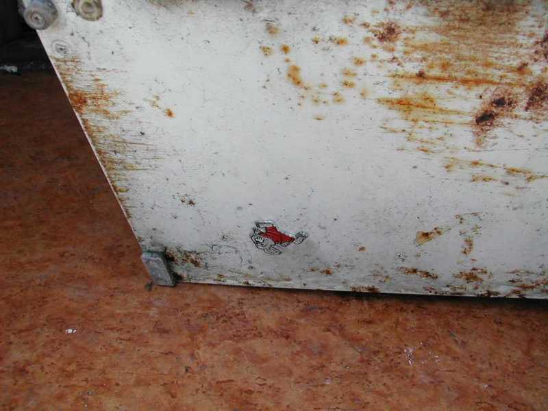 e questo coso SOTTO il frigo%3f