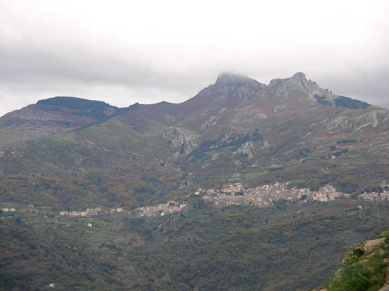 Novara di Sicilia vista dal castello