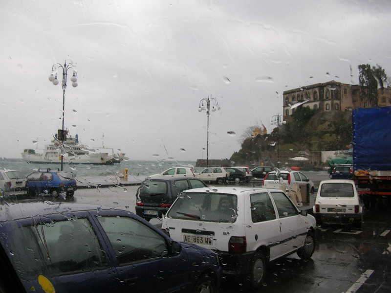 dobbiamo traghettare per Milazzo