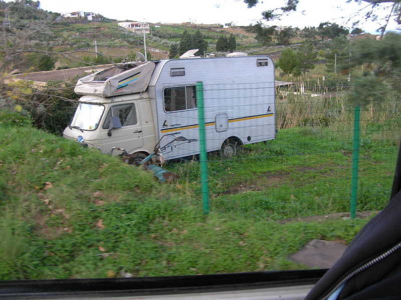 un 238 abbandonato